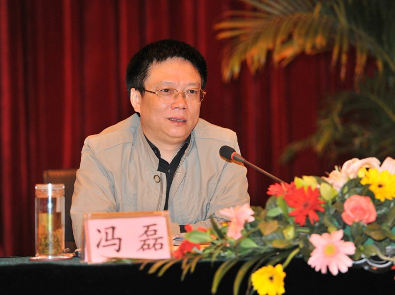 为党工作  为民奉献  书写人生精彩新篇章
