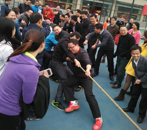 顽强拼搏彰运动魅力 激情飞扬展青春风采——市优秀年轻干部和人才递进培养计划第二期培训班学员举行运动会