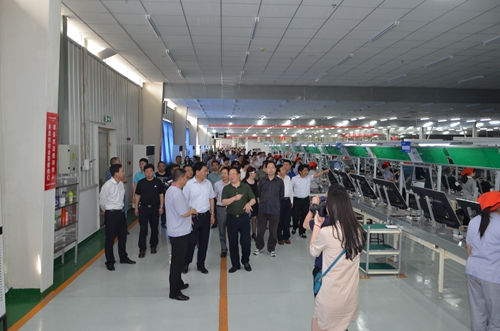 政协委员培训班学员在生产一线开展现场教学