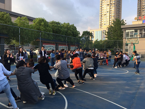 青春运动，快乐共享