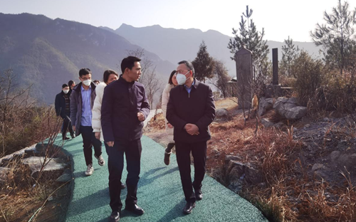 新春慰问 情暖人心