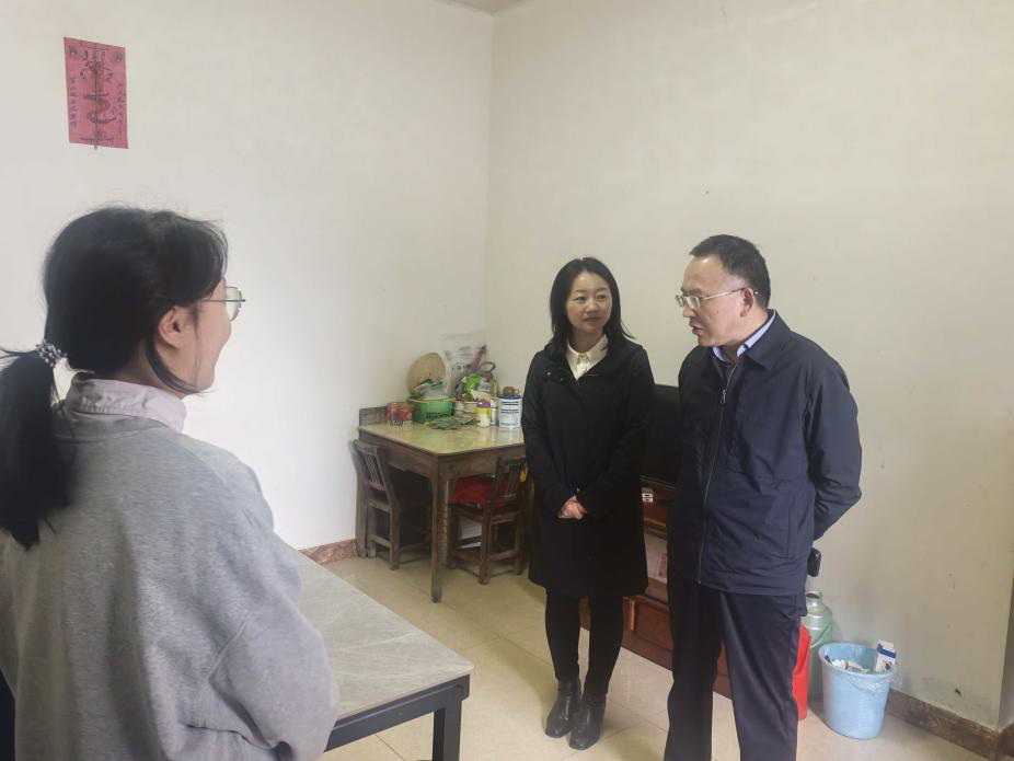 广元市委党校赴结对帮扶村调研督导驻村帮扶工作